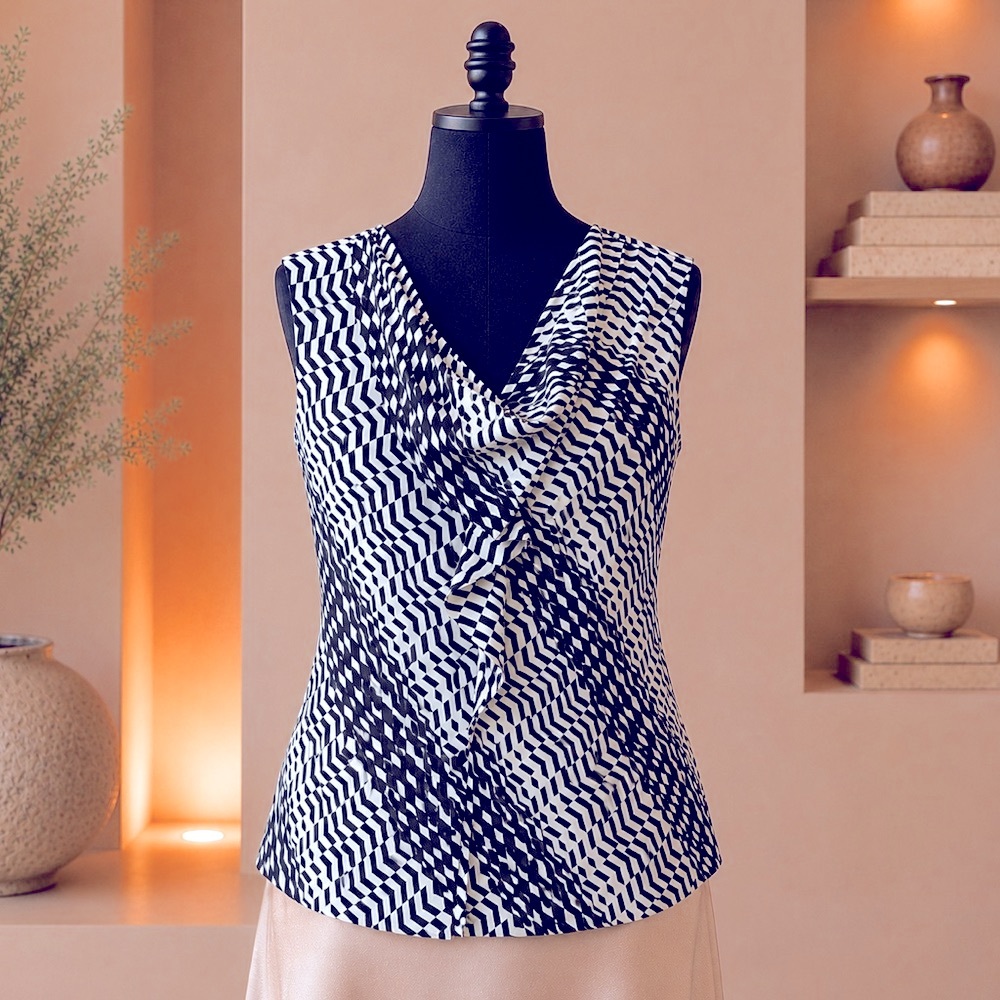 Like 🆕 Nordstrom Classiques Entier Silk Top sz: XS / S
